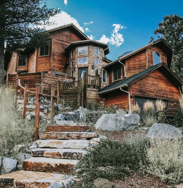 About – Juniper Mountain House  Evergreen, Colorado